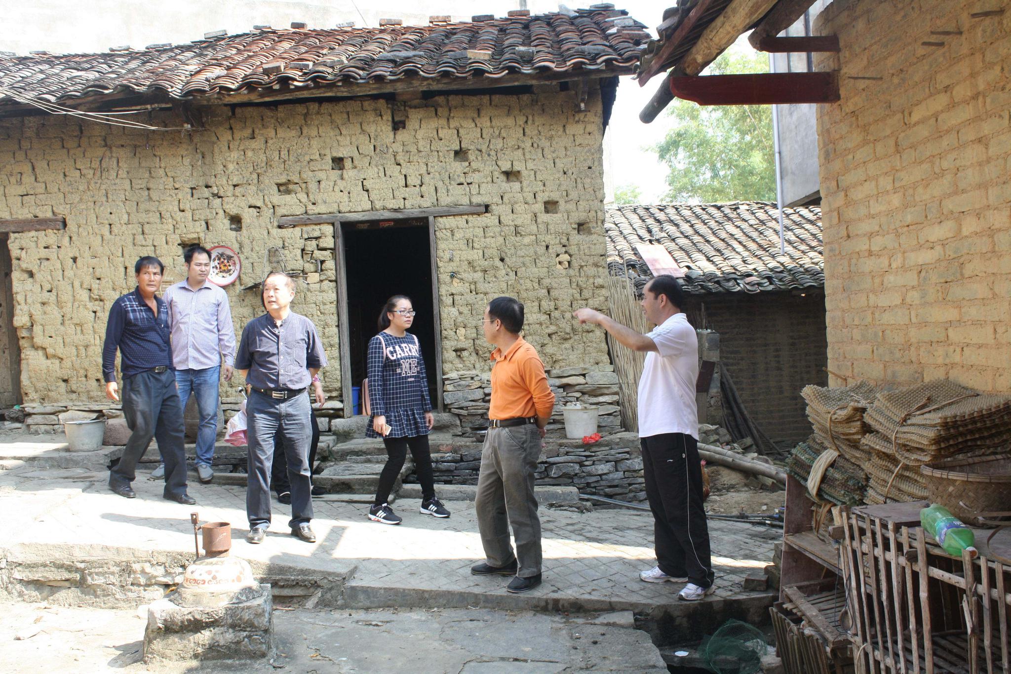 2018年两大农村新政策出台,这几点要注意,这些