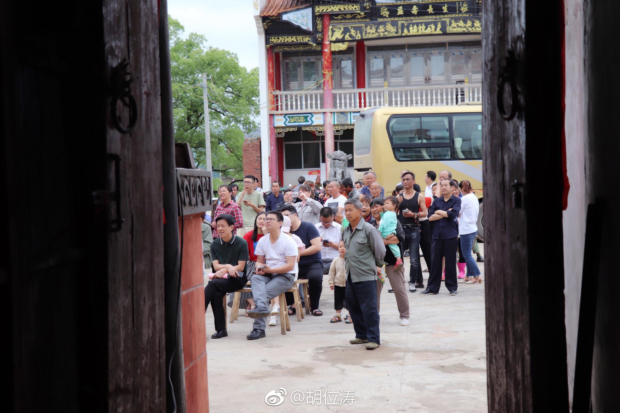 乐平浒崦名分堂戏台开戏啦