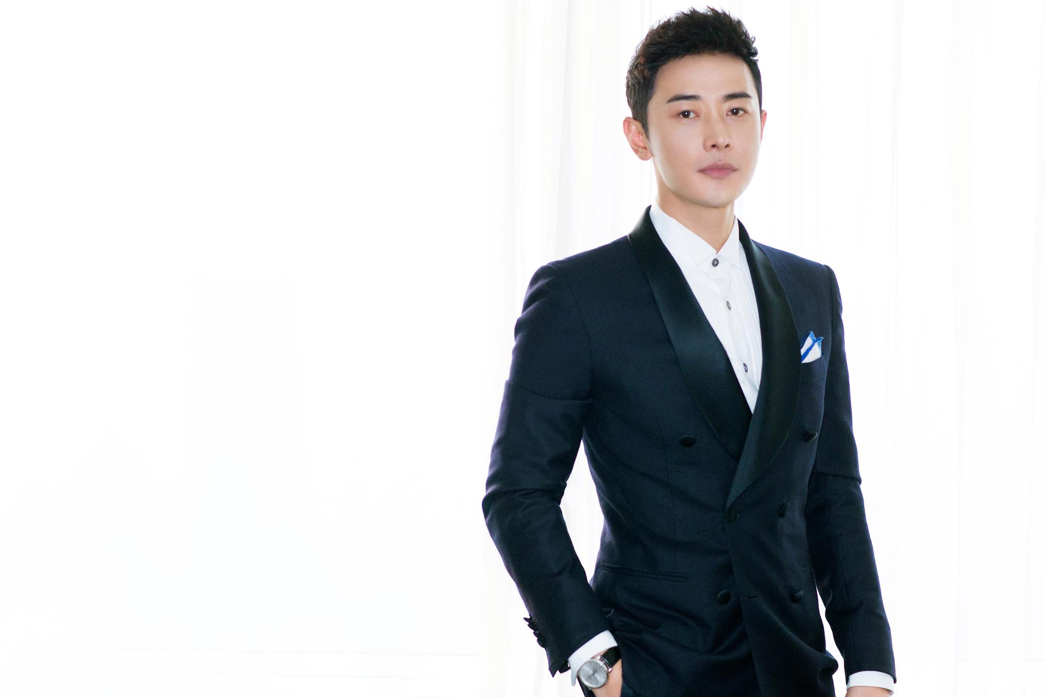 五版二郎神:焦恩俊经典罗晋帅气,只有他的扮相不可描述