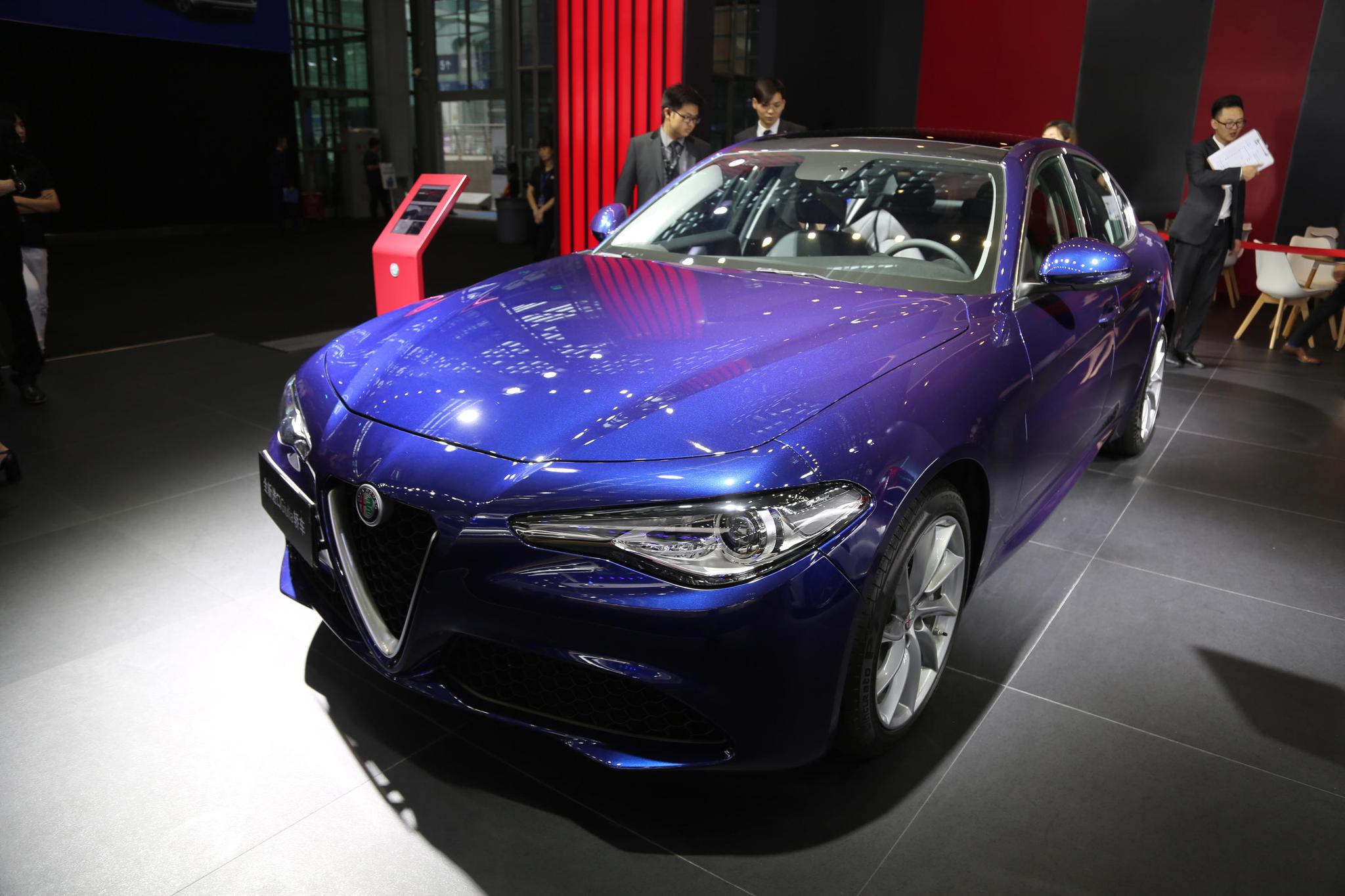 阿尔法罗密欧-全新进口giulia轿车实拍,天生出众,无与争锋!