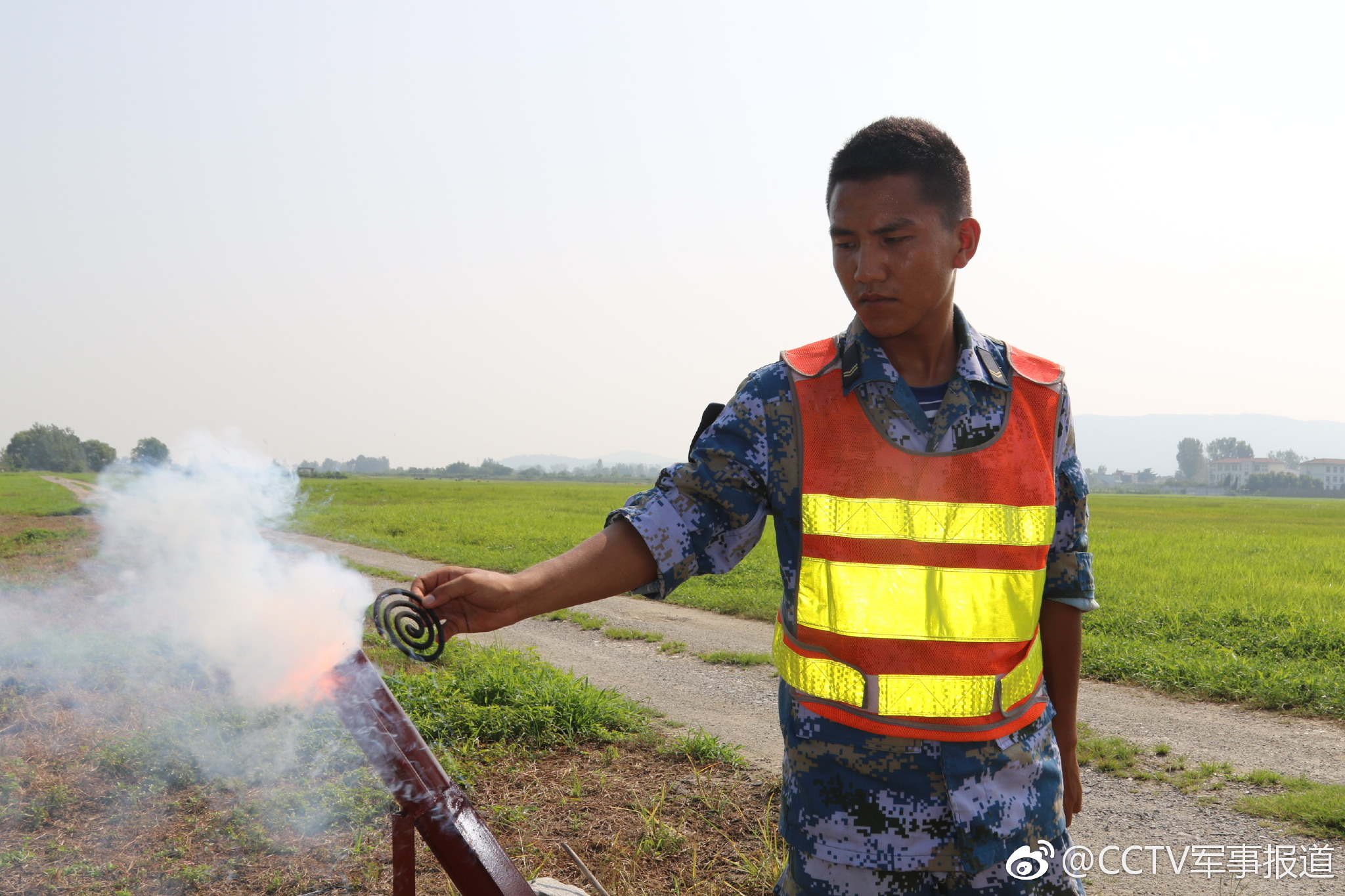 高温下的驱鸟兵