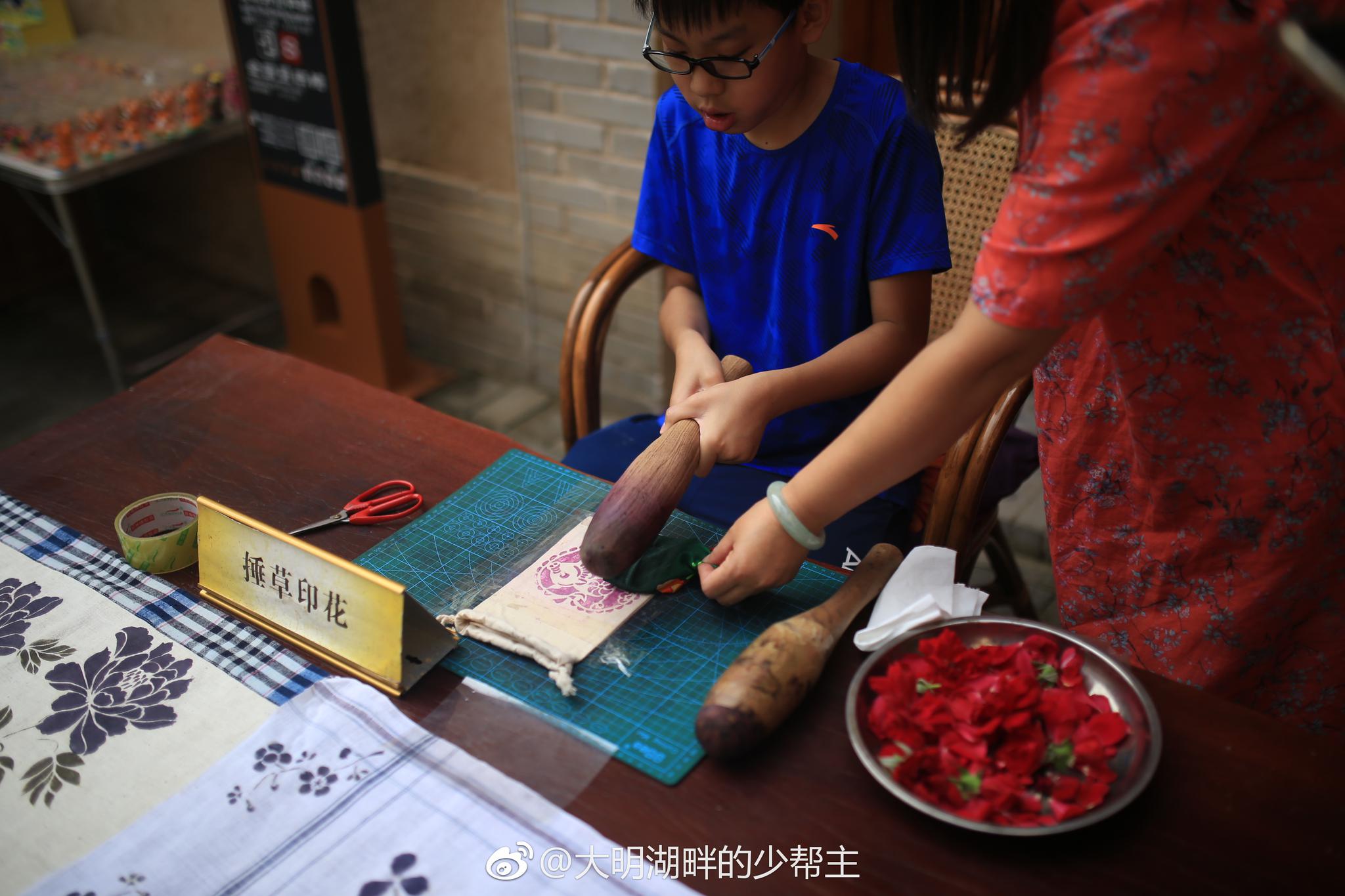 捶草印花是三门峡市陕州区一种独特的印染技艺|土布|三门峡市|图案_新浪新闻