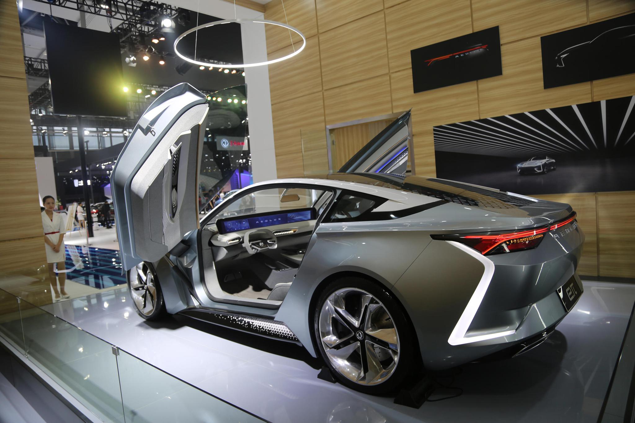 新能源汽车和电动汽车的区别 新能源汽车分类以及优缺点