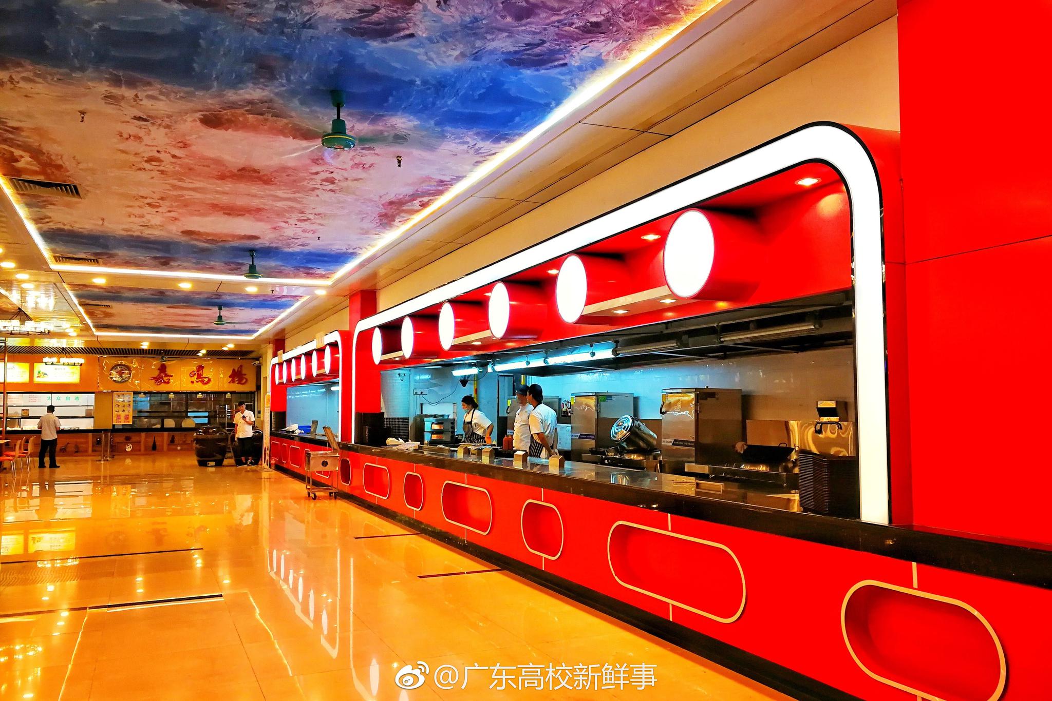 广东外语外贸大学新晋网红:星空食堂!太好看了叭