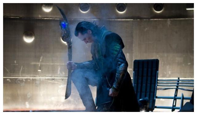 灭霸收集到的第一颗无限宝石是哪个?《复联3