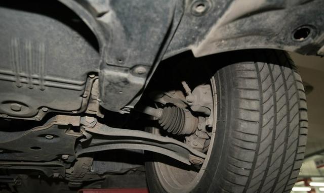 日产轩逸换机油机油滤芯空调滤芯雨刷