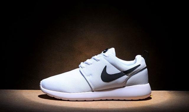 几款nike耐克经典跑鞋大盘点-跑出你的健康 跑出的潮流