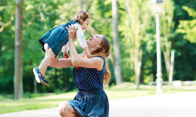 怎么培养孩子正确的三观?聪明的妈妈这样做,孩