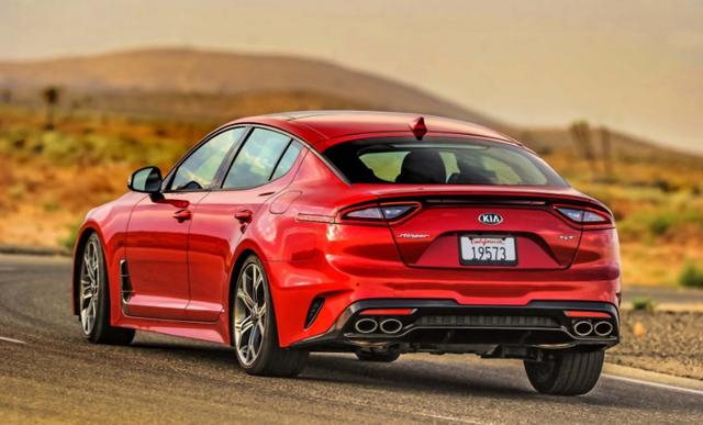 起亚全新stinger轿跑,双涡轮增压v6标配八速cvt,电子控制悬架