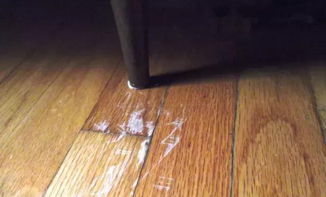 地板脏了抹点这个不用拖也能光亮如新