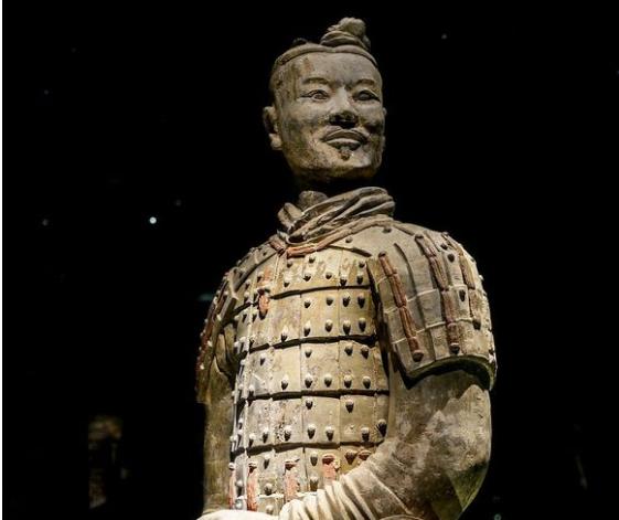 单眼皮的兵马俑:透露出2000年前的秦人几乎都是东亚