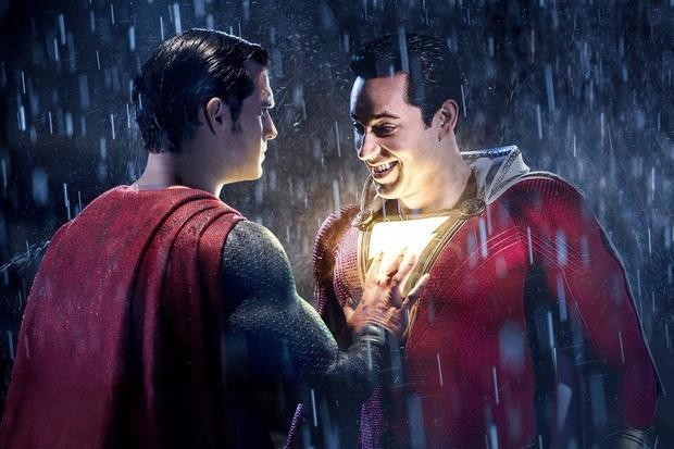 沙赞被超人袭胸欢乐小伙伴变基友暧昧