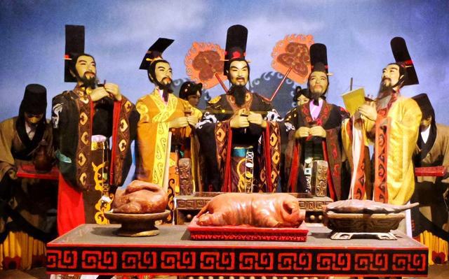 诸侯会盟昏聩:桓公四十一年,管仲病重,桓公问谁可代之.