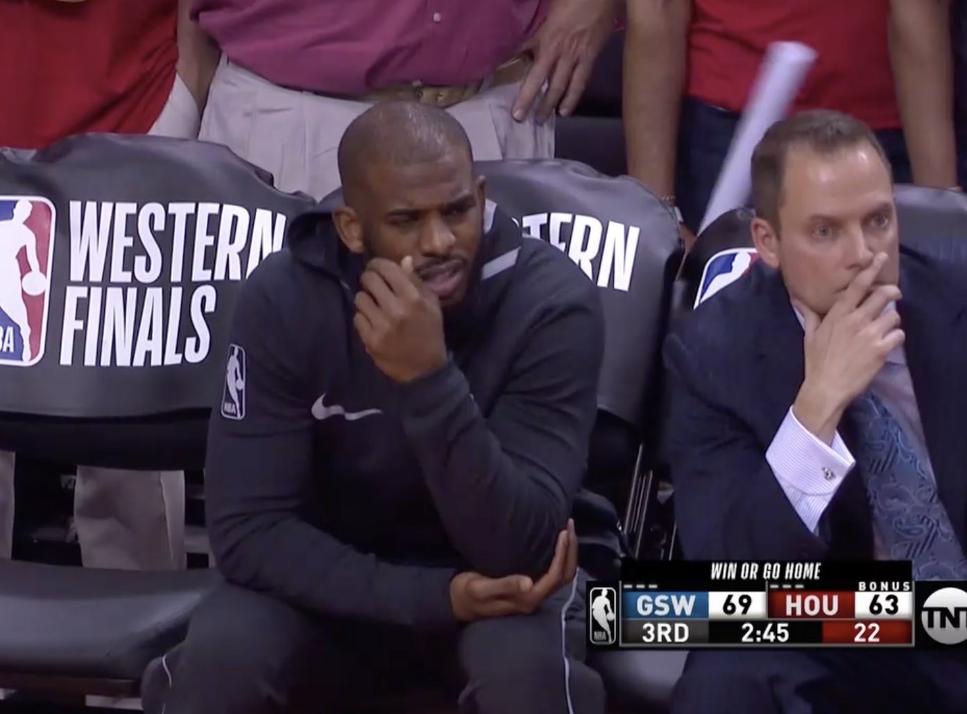 西决抢七大战细节:保罗怒锤板凳,卡佩拉落泪,库里累到跪