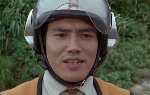 赛罗穿越之旅第十八章初代奥特曼来了但未来的光之国被攻击了