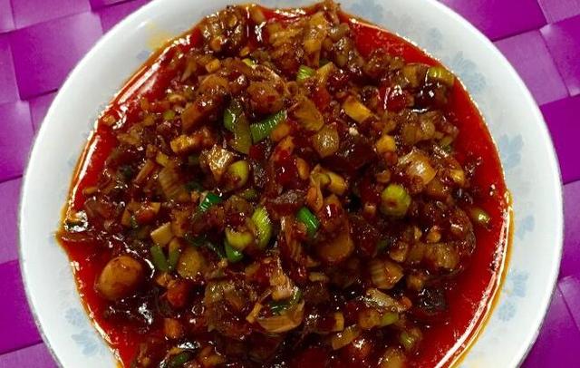 无辣不欢的陕西特色八宝辣子口感爽脆香辣下饭