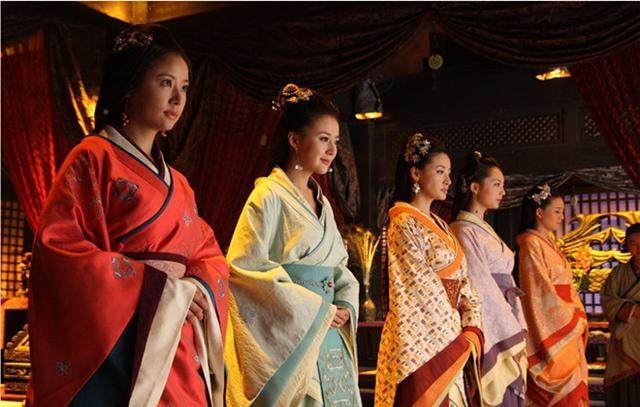 古代后宫佳丽三千,皇帝如何选妃侍寝?方法千奇百怪让人脑洞大开