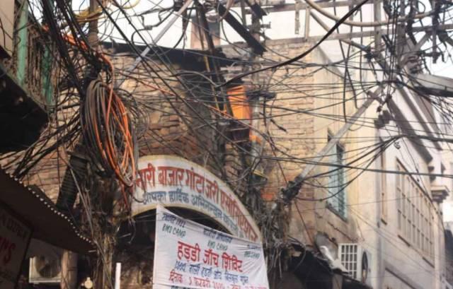 德国电工和印度电工对比中我更佩服印度电工你们呢