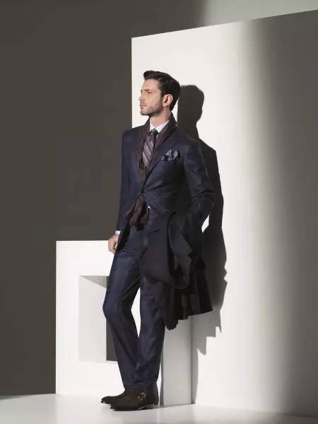 意大利的 brioni 和 kiton 名气最高,但是两家品牌的风格有着千差