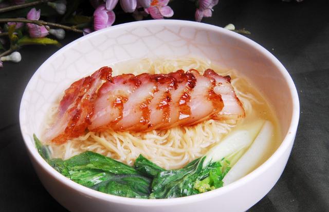 天气冷了,热汤面的做法送给大家,做给爱的人们吃