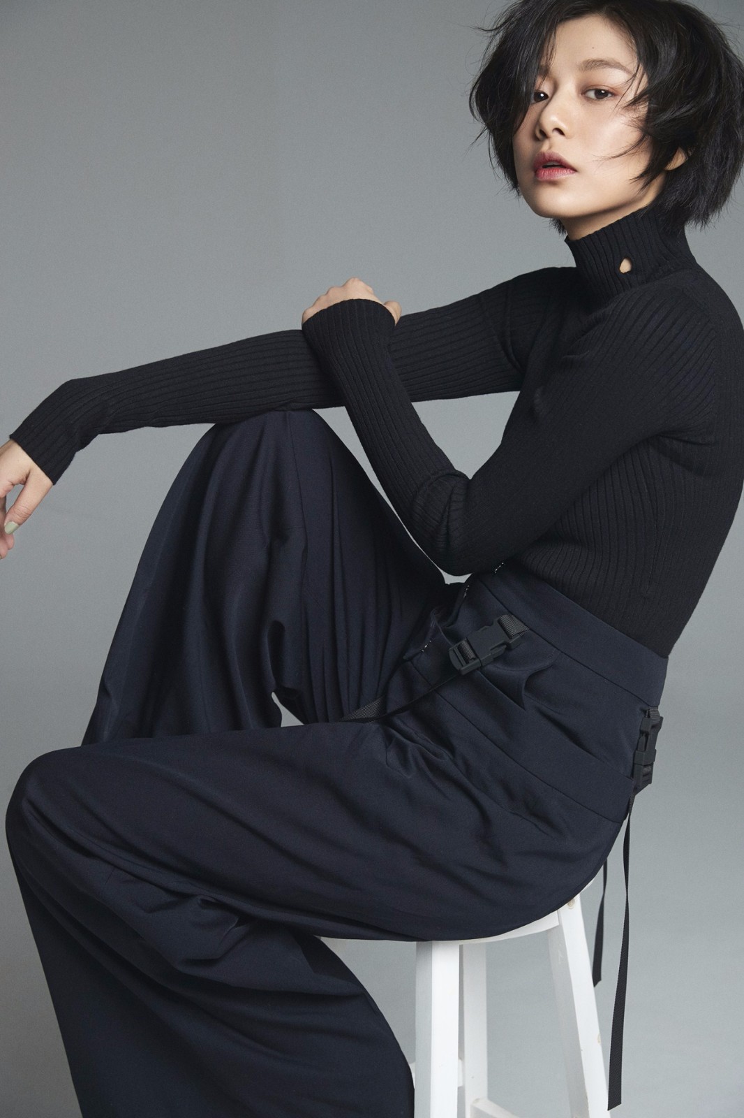 王真儿《上海女子图鉴》播放破3亿!大片定义职场"潇洒魔女"