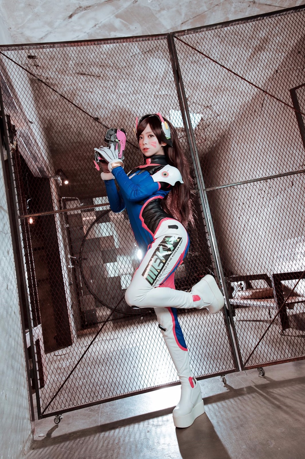 守望先锋dva韩国妹子本色cos可爱与大长腿我全都要