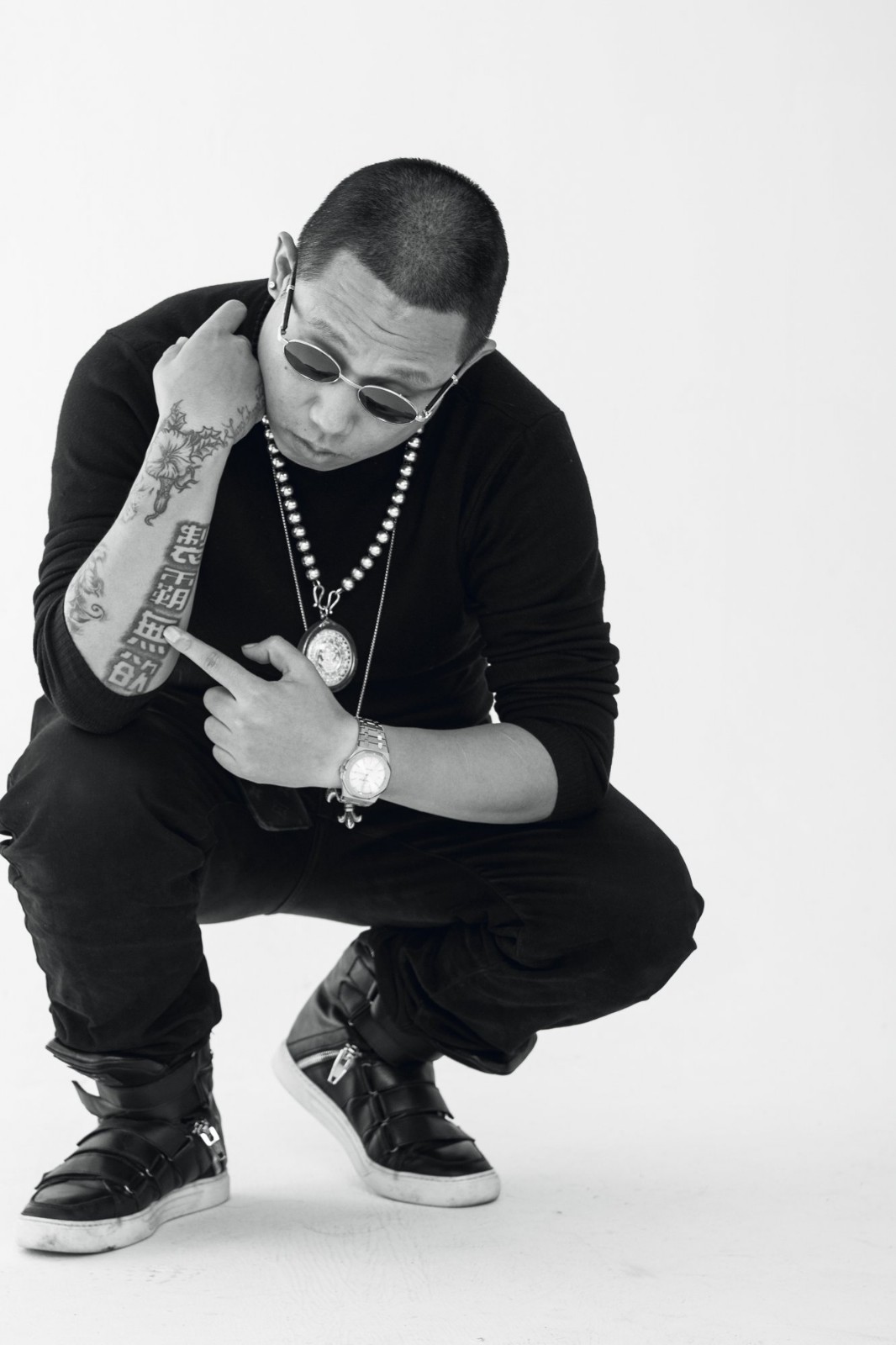 说唱音乐人mc肆生活写真