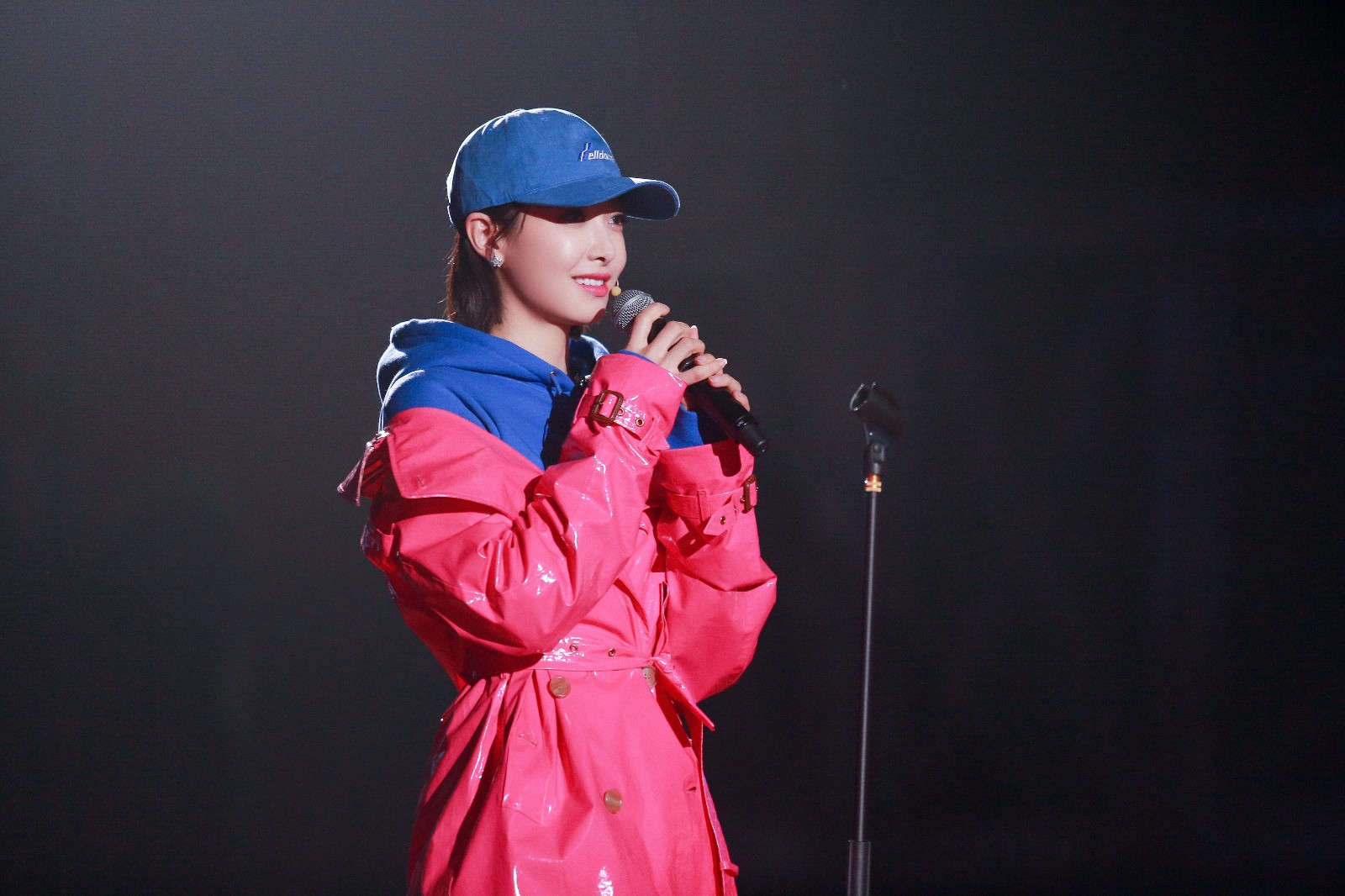 宋茜《热血街舞团》爆金句 贴心为队员缝衣服