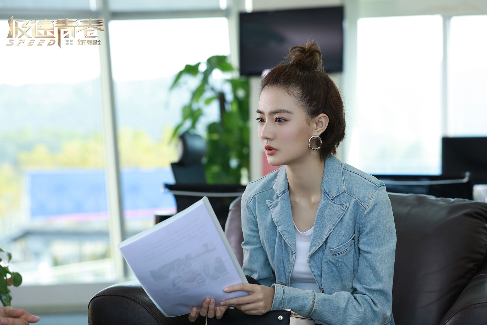 《极速青春》作为当下电视剧中极少数的赛车题材青春剧,辨识度极高