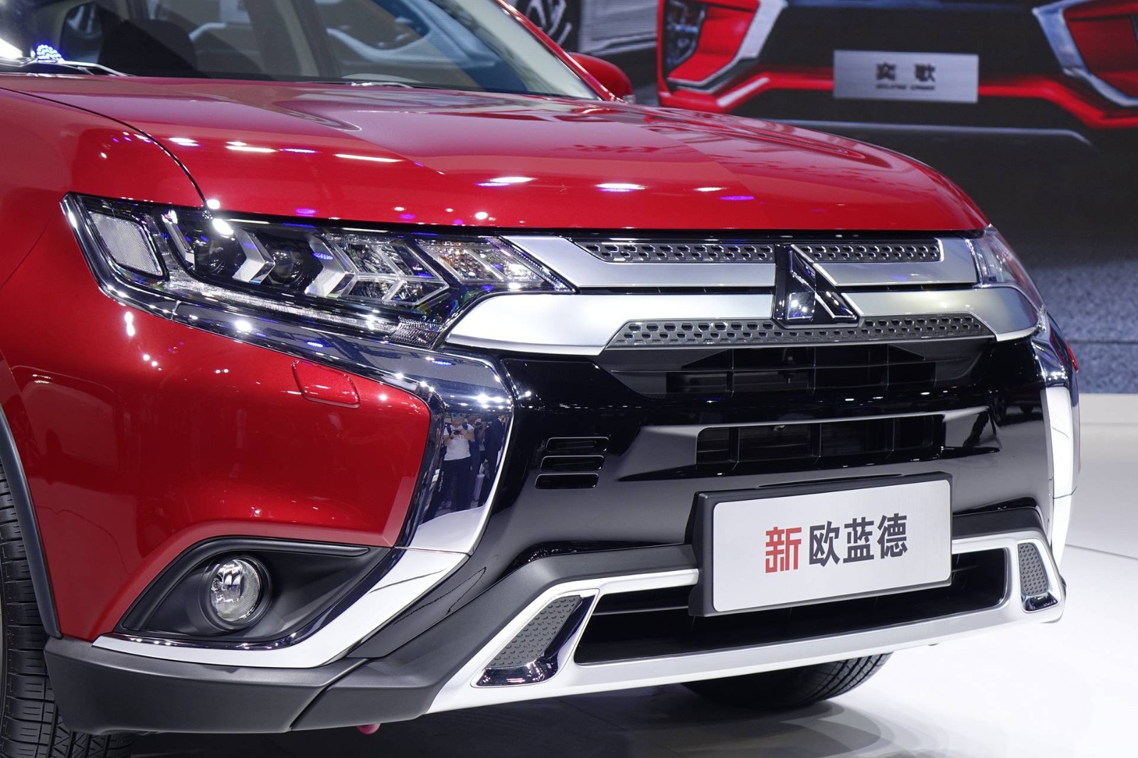 98万-22.58万,广汽三菱新欧蓝德亮相广州车展