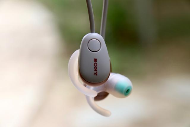 运动音质不降低索尼wisp600n无线降噪防水耳机