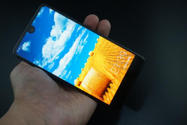 夏普全面屏新机s3 mini悄然发布:人脸解锁 6gb运存