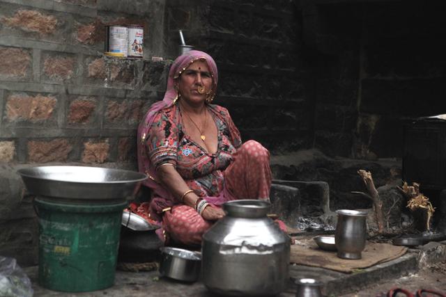 印度农村女人,地位低下的难以想象