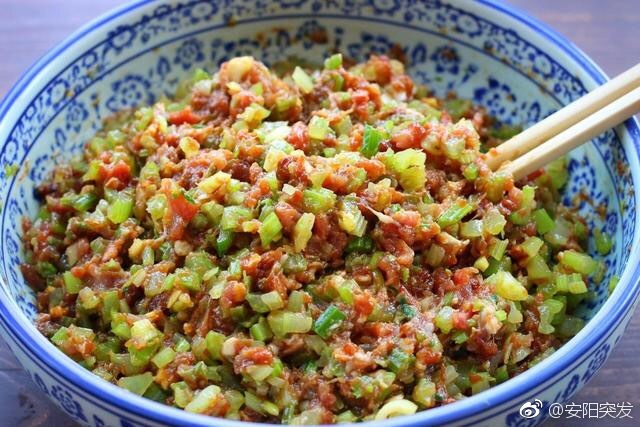 猪肉芹菜馅儿饺子