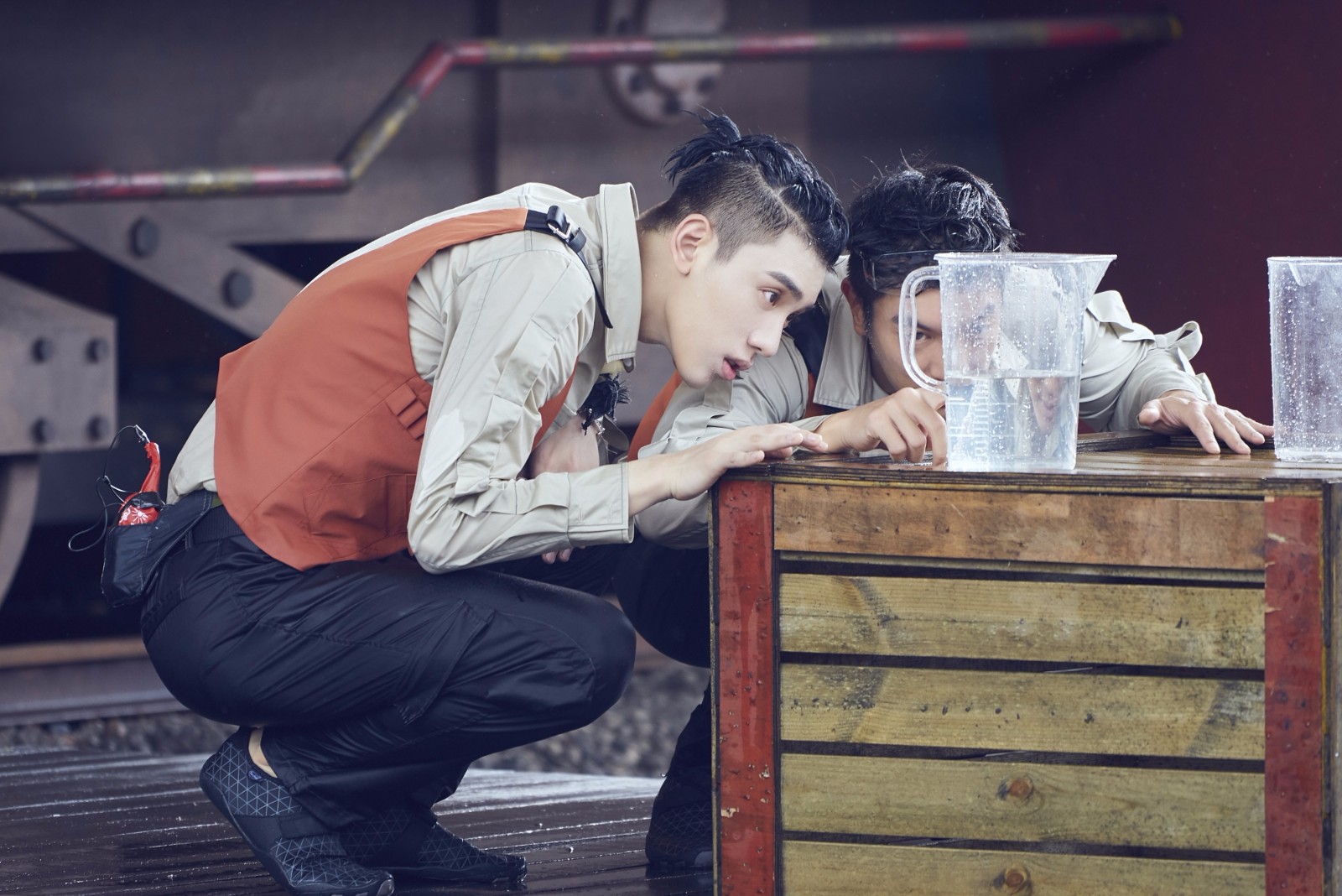 "骑士般的存在异" 综艺秀王子异化身"吃鸡战斗士"