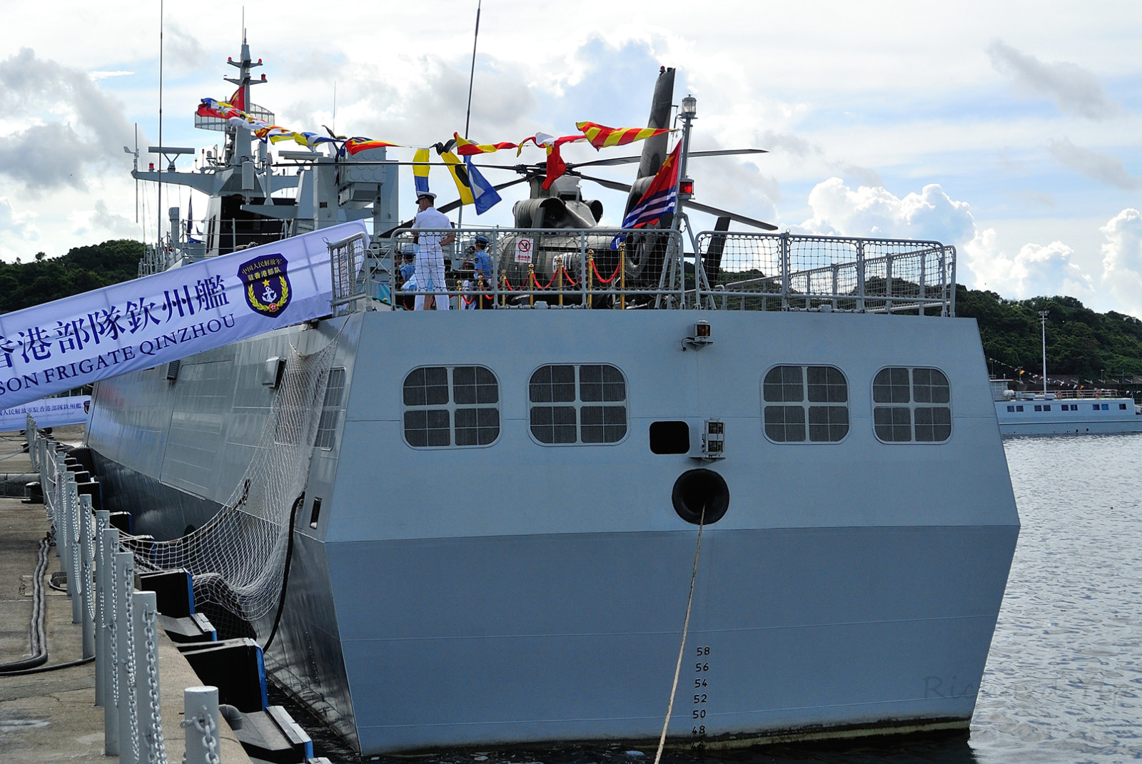 解放军海军驻港部队596与597|驻港部队|海军|解放军_新浪新闻