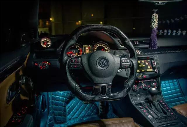 大众cc竞技改装案例,碳纤维更有战斗范