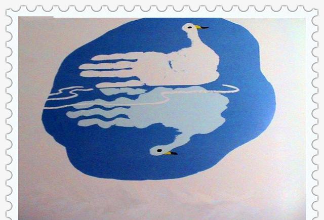 儿童掌印画:湖边一只白天鹅儿童掌印画:吃苹果的大象儿童掌印画:哇