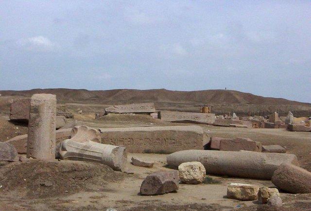 全球十大最神秘的失落古城, 巨石阵第八, 吴哥窟第三