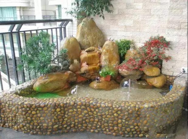 阳台建个假山鱼池,漂亮又拉风!我家阳台也要装一个!