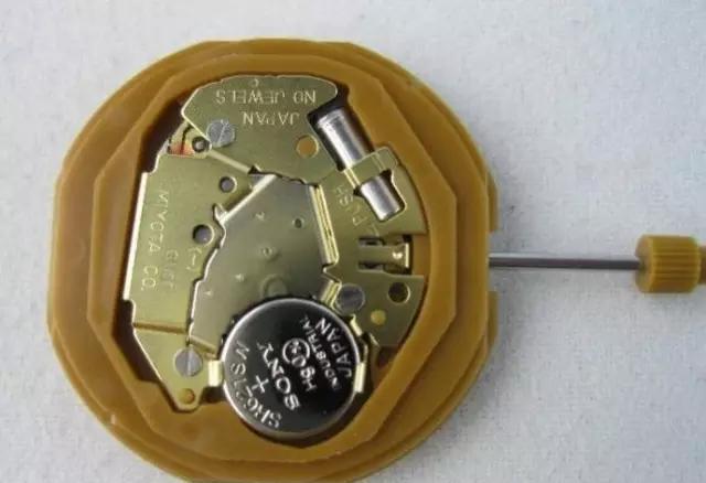 dw手表在业内人眼中是怎样的存在?|腕表|机芯|表带_新浪新闻