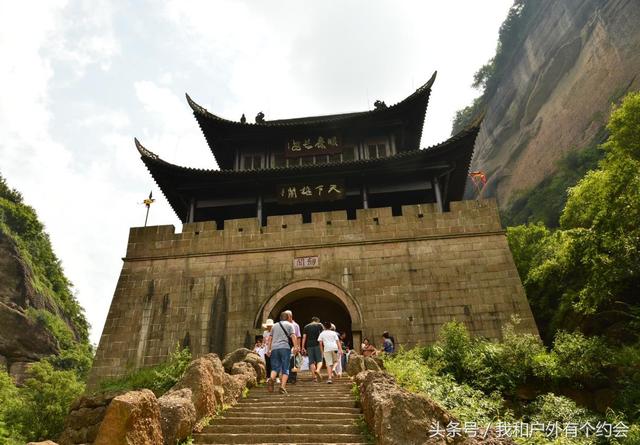 剑门雄关今安在穿越三国剑阁现真颜今栈道与古蜀道都刺激