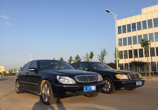 不同年代的顶级奔驰停在一起,虎头奔与蝴蝶奔,不一样的经典