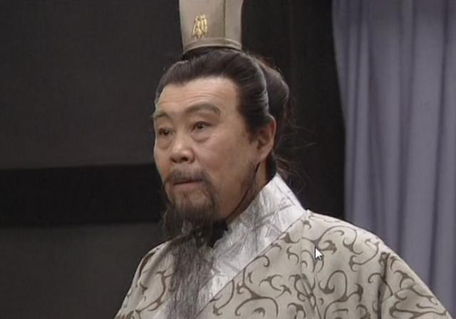 小时候,我们学习着孔融让梨的美德,孔融成年后为何变的暴力