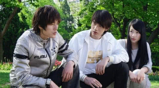 超女出道,她是电眼美少女,嫁给朱丹助理,如今事业,爱情双丰收|卢洁云