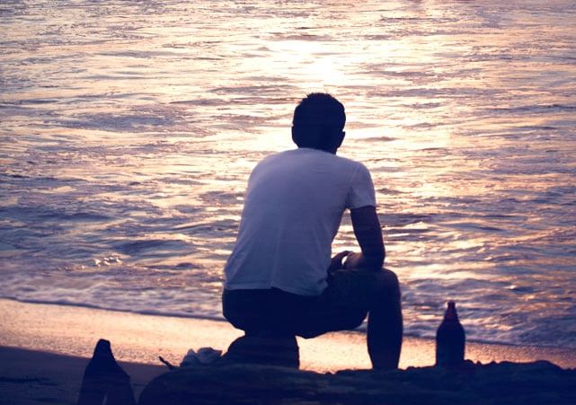 丈夫打拼5年没回,衣锦还乡想让家人过上好日子,开门后哭了