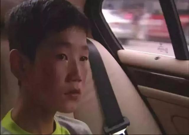 《变形记》:最残酷的阶层故事,都在这部真人秀里|变形记|变形计