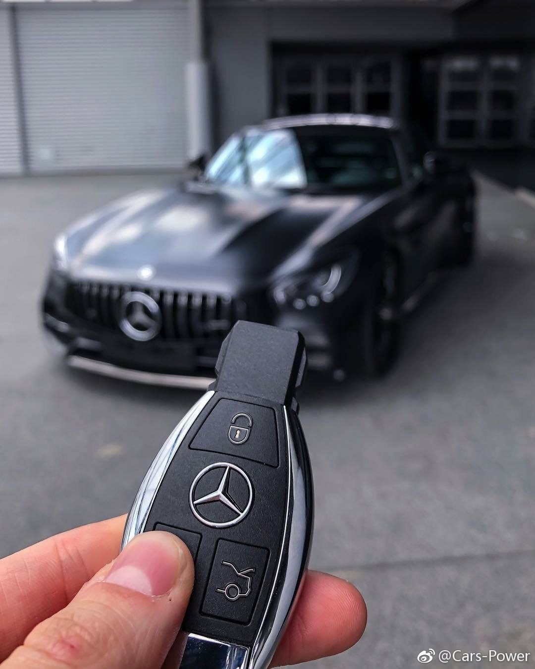 奔驰amg gt c50周年纪念版,全球限量500台的性能跑车._新浪看点