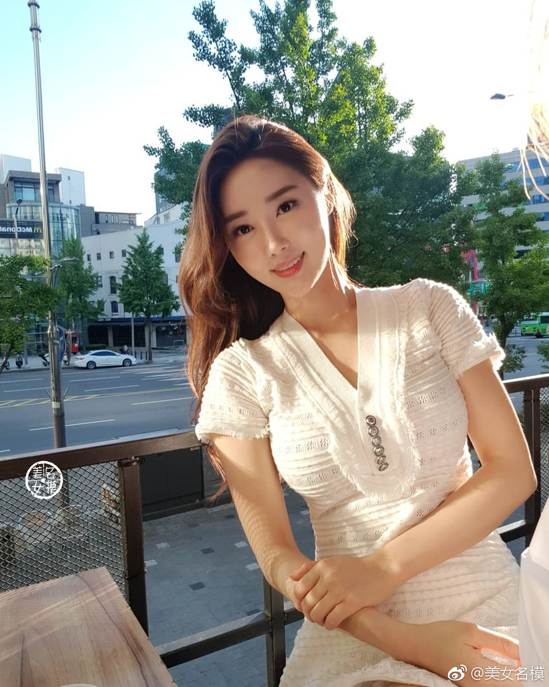 美女天气
