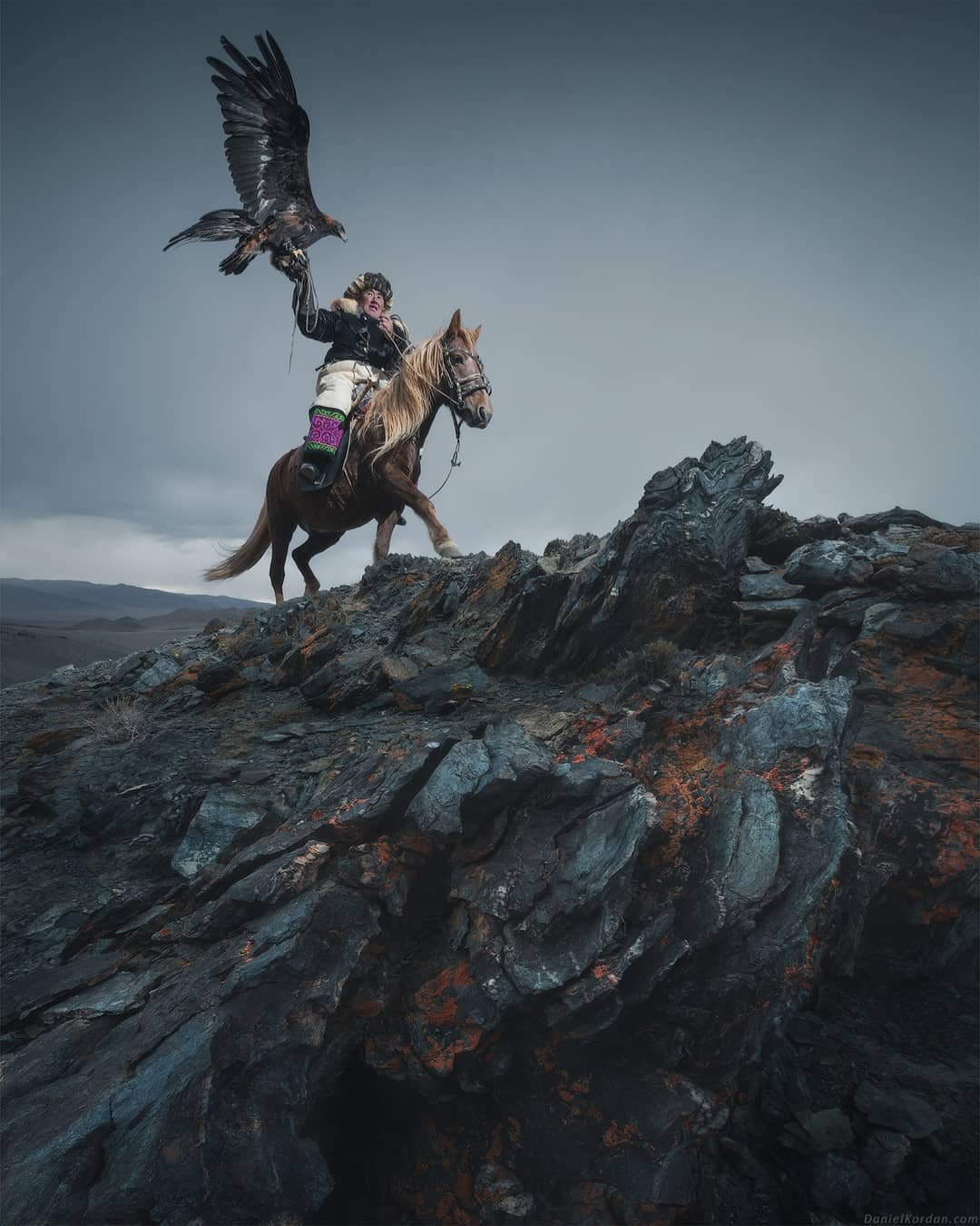 视觉灵感20189danielkordan蒙古猎鹰人传送门